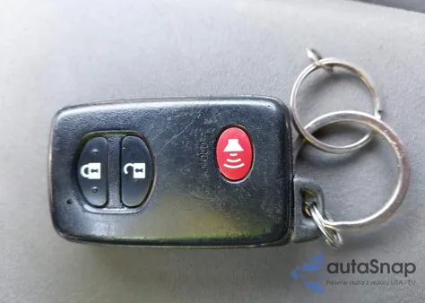 2011 Toyota Prius Two из США, поврежденный, VIN JTDKN3DU0B5324015